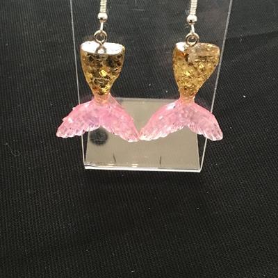 Cute acrylic, pink fishtail earrings