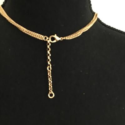 Pretty gold tone, fashion necklace