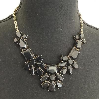 Pretty gold home faux fashion, statement, necklace