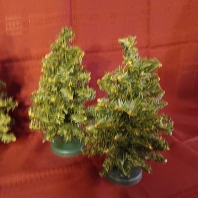 REALISTIC CHRISTMAS VILLAGE TREES