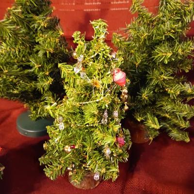 REALISTIC CHRISTMAS VILLAGE TREES