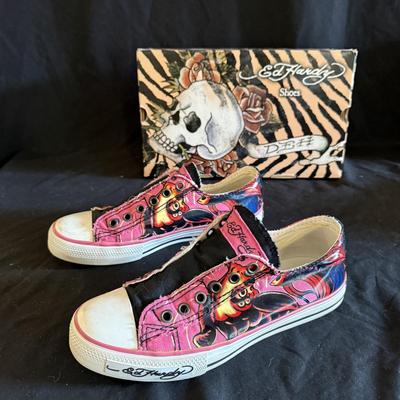 Ed Hardy & Brighton Sneakers Size 7 (GB1-BM)