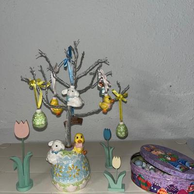 Easter tree w/ornaments and eggs