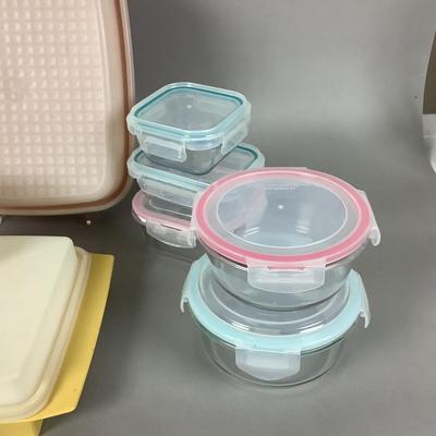 K8050 Assorted Food Containers Lot