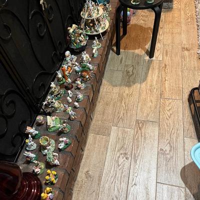 Mini bunny village - close to 100 items