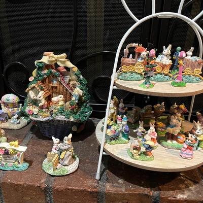 Mini bunny village - close to 100 items