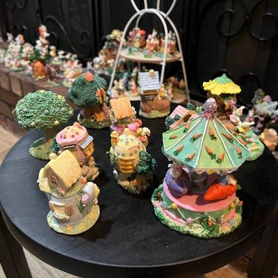 Mini bunny village - close to 100 items