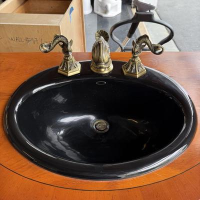 611 Dolphin Handled Faucet with Demilune Sink Base