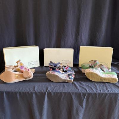L’ Artiste Spring Step Healed Sandals size 6.5-8 (GB1-BM)