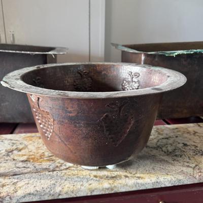 617 Round Copper Grape Vine Embossed Bar Sink