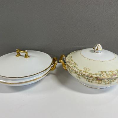 2 soup tureens