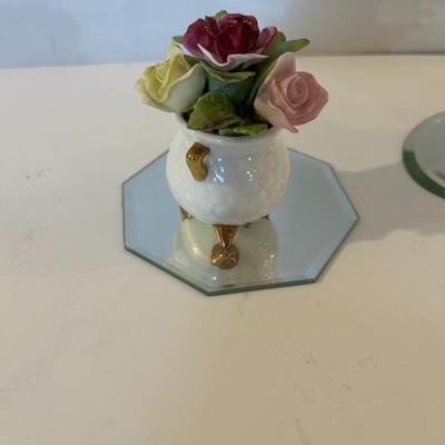 Porcelain Floral Decor