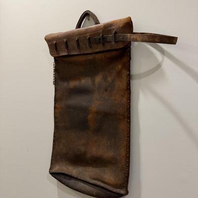 Antique Leather Mailbag (D-BM)