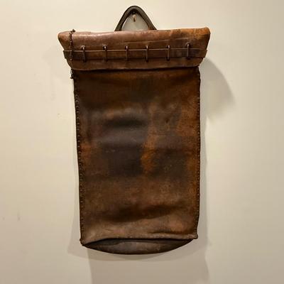 Antique Leather Mailbag (D-BM)