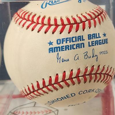 Phil Garner Brewers OMLB Signed Autographed Baseball In Collectors Case