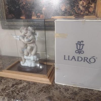 Lladro 'Heaven and Earth' #1824 Cherub Ceramic Figurine with Glass Display Case with Original Box