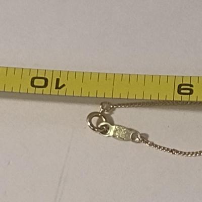 14 Karat Yellow Gold Star Pendant with Chain- Approx Total Weight 2.2 Grams (#19)