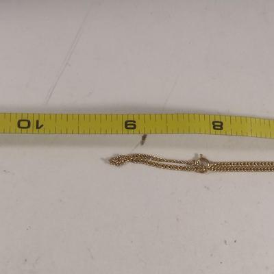 14 Karat Yellow Gold Star Pendant with Chain- Approx 3.6 Grams Total Weight (#22)