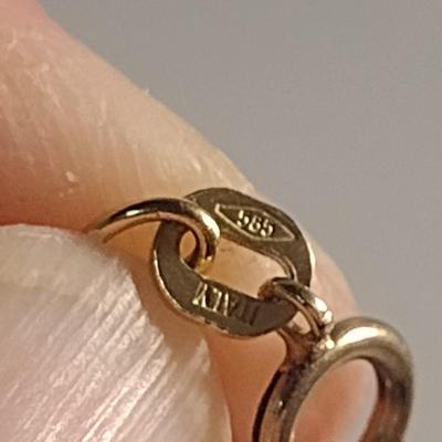 14 Karat Yellow Gold Cross Pendant with Chain- Approx 5.4 Grams Total Weight (#23)