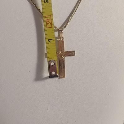 14 Karat Yellow Gold Cross Pendant with Chain- Approx 5.4 Grams Total Weight (#23)