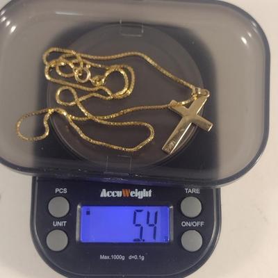 14 Karat Yellow Gold Cross Pendant with Chain- Approx 5.4 Grams Total Weight (#23)