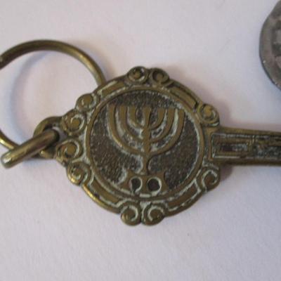 Vintage Metzger Pewter Figurine Baker Small Brass Aladdin Genie Lamp Vintage Keys