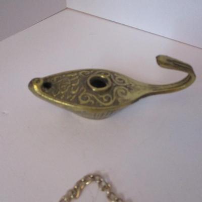 Vintage Metzger Pewter Figurine Baker Small Brass Aladdin Genie Lamp Vintage Keys