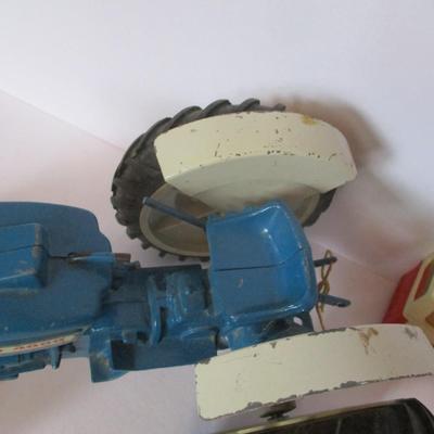 Ford 4000 Tractor Fire Engine Greece Mercedes-Benz Toy Plastic Bus
