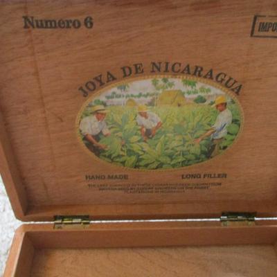 Vintage Wooden Cigar Boxes TE-AMO Joya de Nicaragu