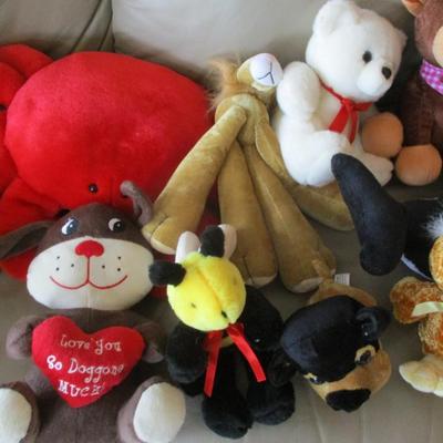 Assortment Of Plush Animals Choice 2