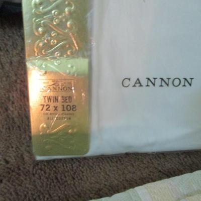 Blankets Pillow & Sheets Choice 1
