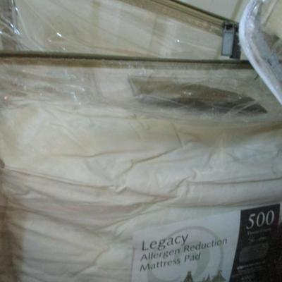 Comforters Lot 4