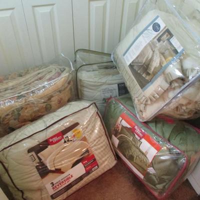 Comforters Lot 4
