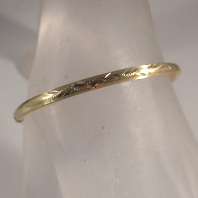18 Karat Yellow Gold Bangle Bracelet- Approx Weight 7.5 Grams (#45)