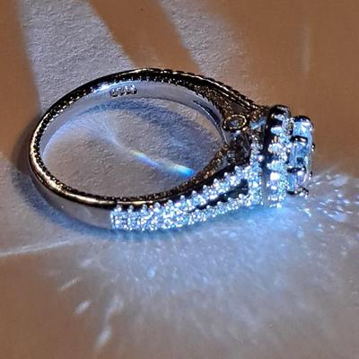 S925 Silver Moissanite Ring Size 8