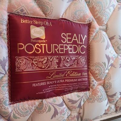 ANTIQUE QUEEN BRASS BED FRAME WITH CLEAN SEALY MATTRESS SET