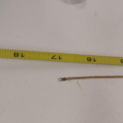 10 Karat Yellow Gold Chain Necklace- Needs Repair- Approx Weight 3.0 Grams (#42)