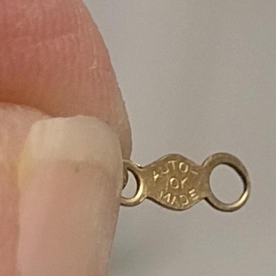 10 Karat Yellow Gold Chain Necklace- Needs Repair- Approx Weight 3.0 Grams (#42)
