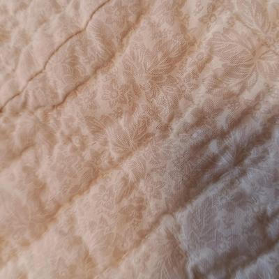 FULL/QUEEN QUILTED BEDSPREAD