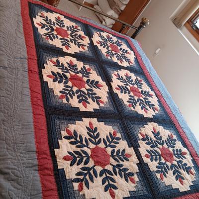 LL BEAN TWIN SIZE QUILTED BEDSPREAD
