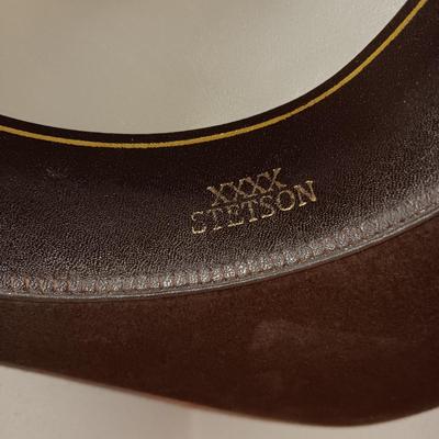 STETSON 4X BEAVER HAT WITH FEATHER BAND SIZE 6 7/8