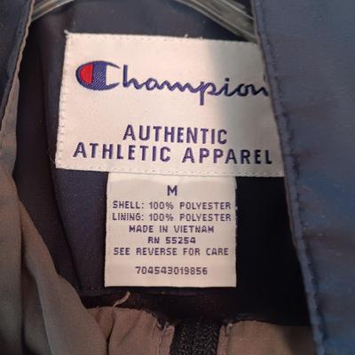 MEN'S 2 PIECE NIKE & CHAMPION JOGGING OUTFITS SIZE MEDIUM