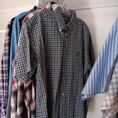 MEN'S RALPH LAUREN, LL BEAN ETC SHIRTS AND 2 PIECE JOGGING OUTFIT SIZE MEDIUM/LARGE