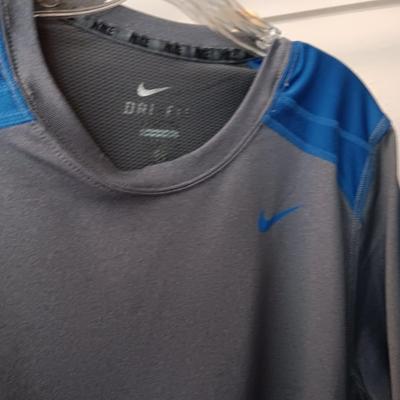 MEN'S RALPH LAUREN, LL BEAN ETC SHIRTS AND 2 PIECE JOGGING OUTFIT SIZE MEDIUM/LARGE