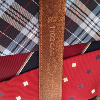 VARIOUS NECKTIES AND 2 LEATHER BELTS SIZE 36