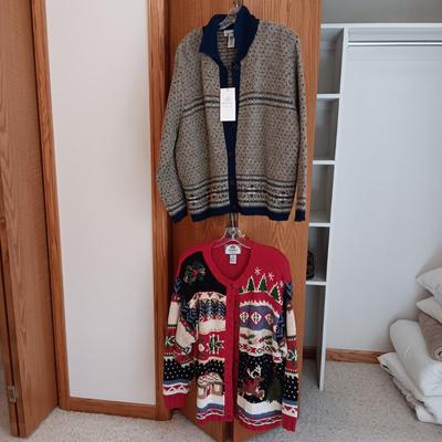 LADIES LL BEAN 100% WOOL SWEATER PLUS A CHRISTMAS SWEATER SIZE XL