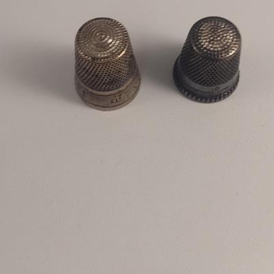 Pair of Sterling Silver Thimbles- Approx Total Weight 9.4 Grams (#51)