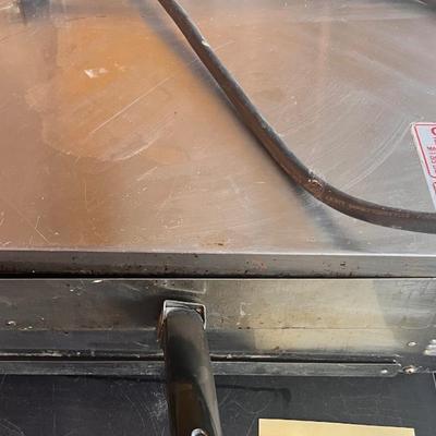 Commercial electric pizza oven