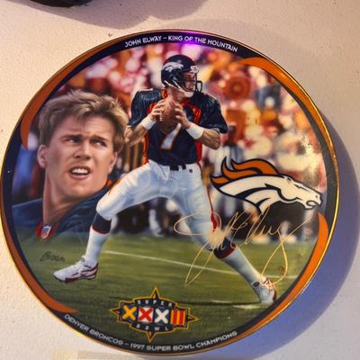 Denver Broncos John Elway collectors plate