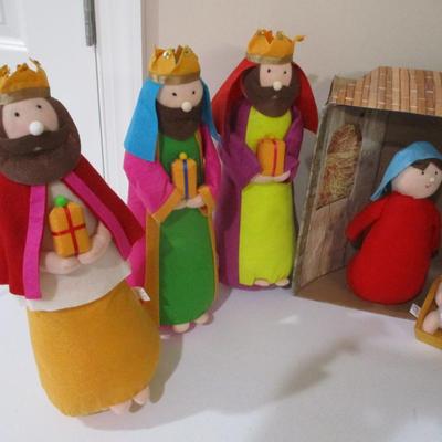 Large Fabric/Felt Christmas Nativity Set 9 Pieces 15 1/2" Tall (TR)